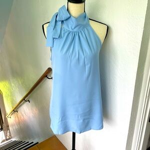NWT Keyhole Back Pleated Neckline Sleeveless Bow Blouse Sky Blue‎ Size Medium